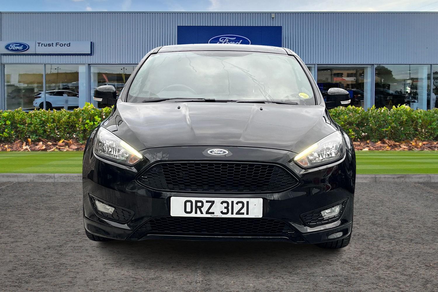 Ford FOCUS Photo 5