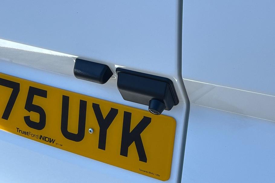 Used FORD TRANSIT CUSTOM WR75UYK 15