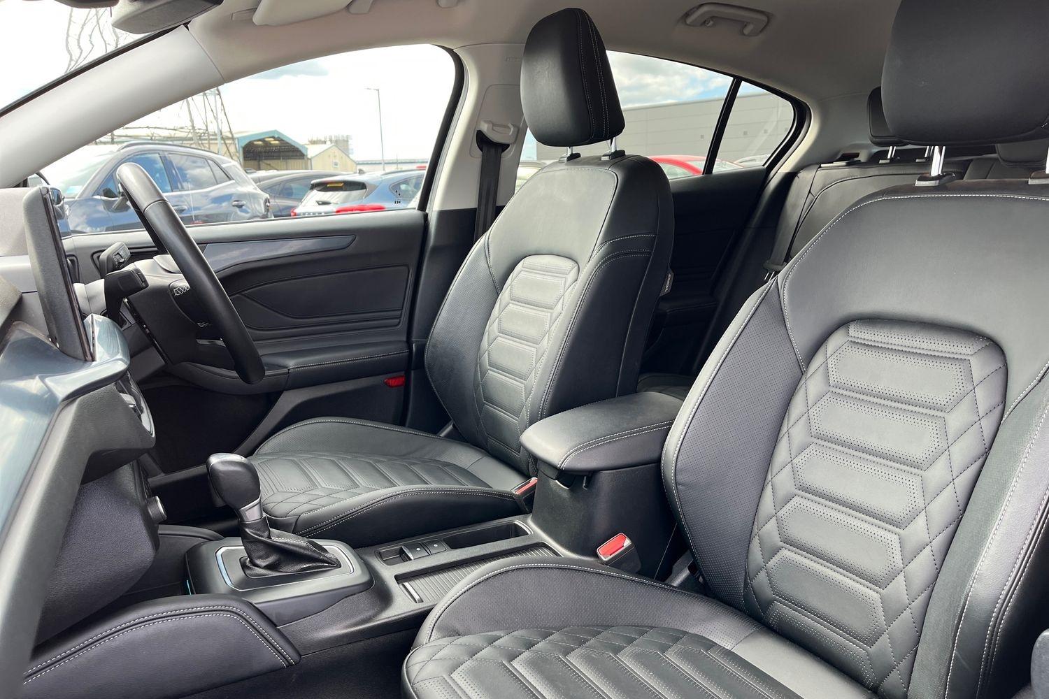Ford Focus Photo 18
