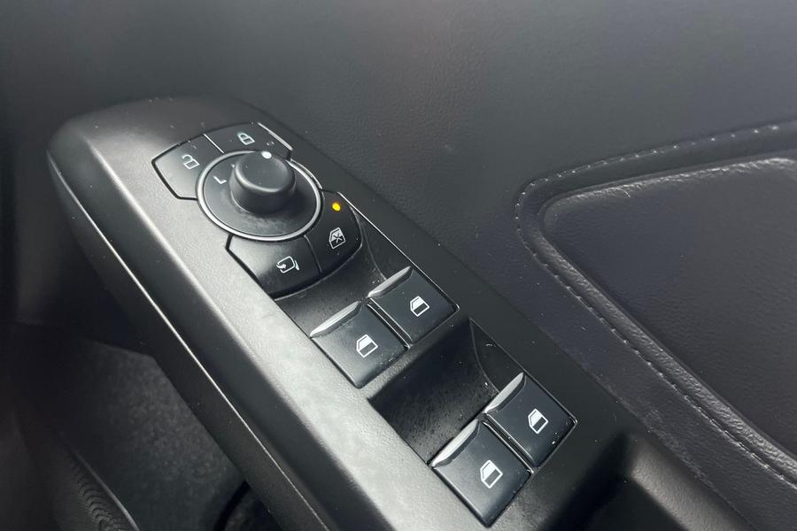 Ford Focus Photo autoimg-9fc949d1aca5737cd9f1b81387a934abba2717f7.jpg