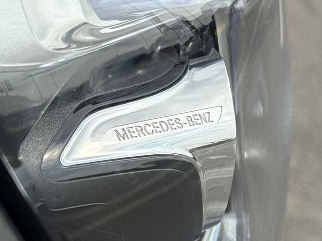 MERCEDES-BENZ Glb Photo 37