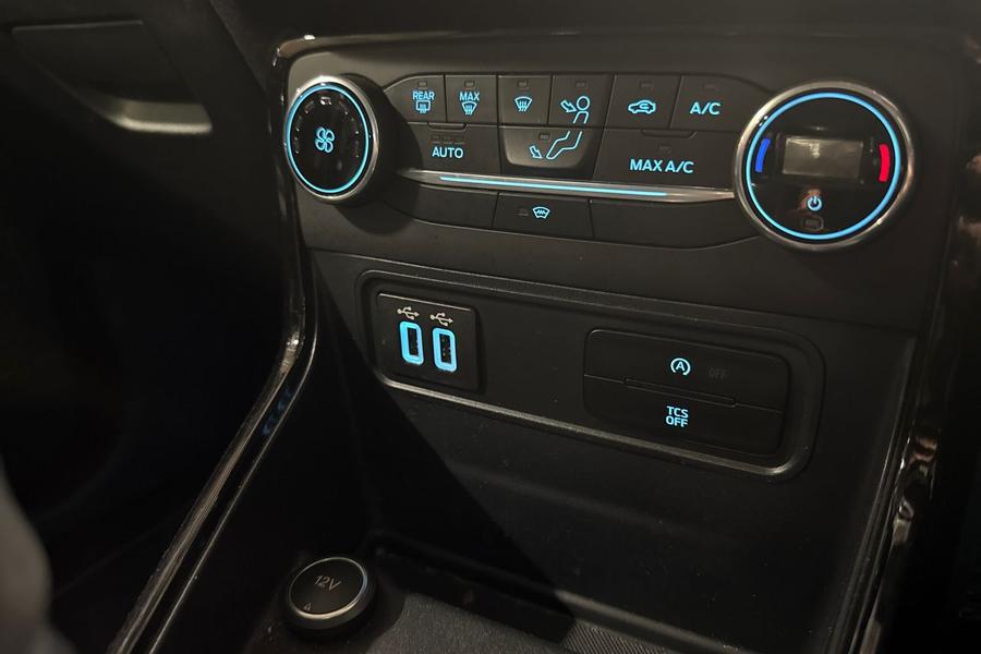 Ford ECOSPORT Photo autoimg-9fcae0639fc63d84b486a2f7988eb85c2dd013ae.jpg