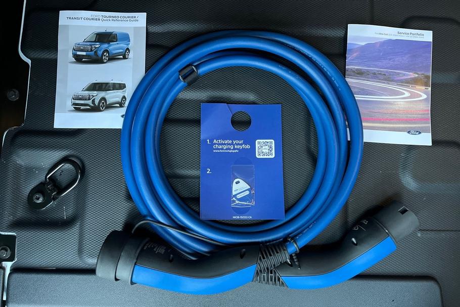 Used Ford E-TRANSIT COURIER YS75ZFG 9