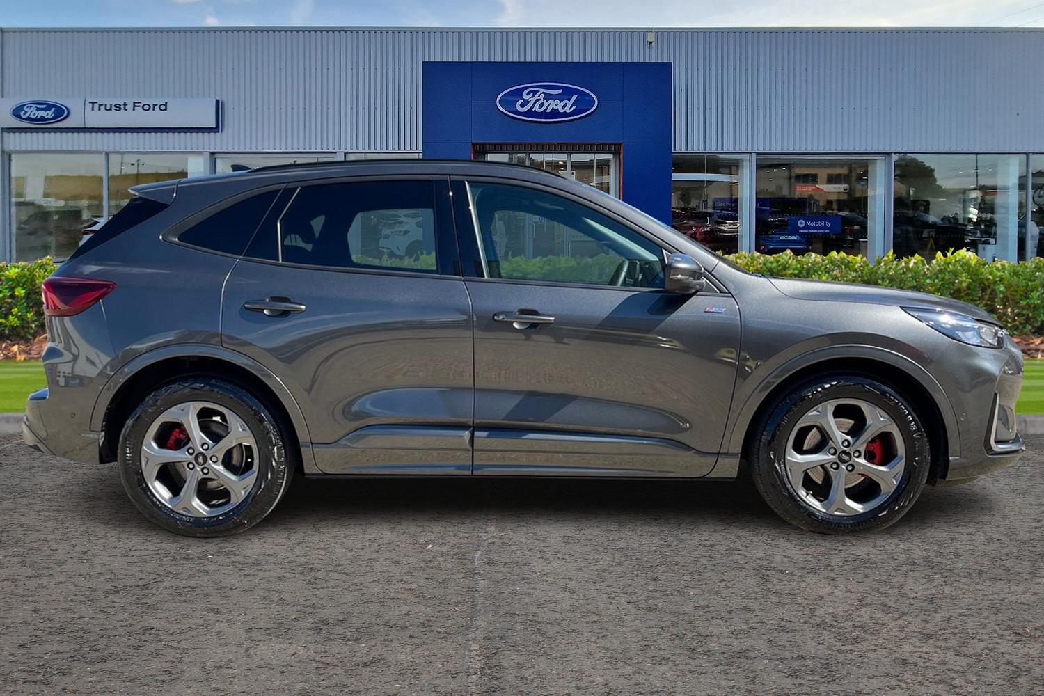 Ford Kuga Photo 2