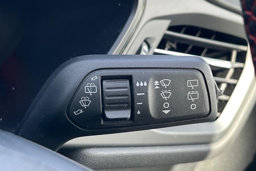 Ford KUGA Photo autoimg-9fd361157a81462af3efba608fee2017513ea230.jpg