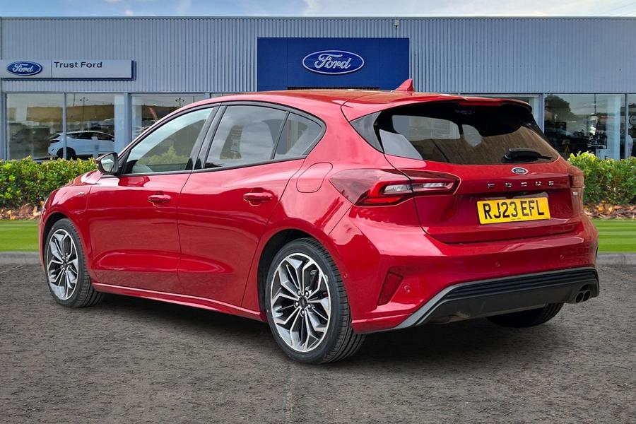 Ford FOCUS Photo autoimg-9fd3a4d1301d0aa3579ef50a3b821390f221d3c2.jpg