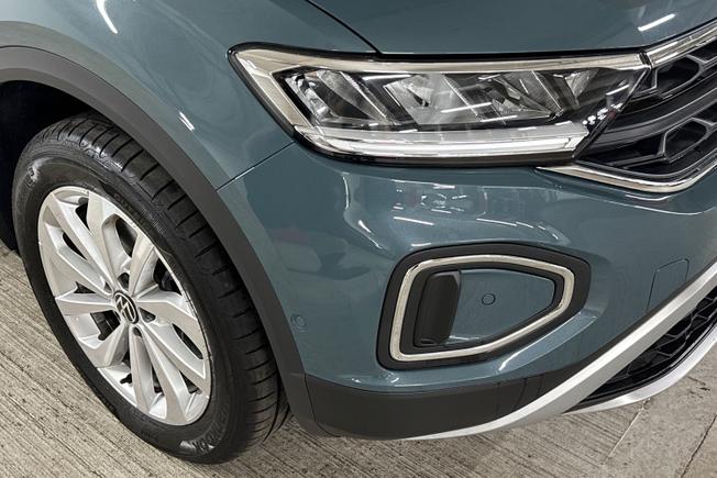 VOLKSWAGEN T-Roc Photo 19