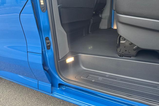 Volkswagen Transporter Photo 22