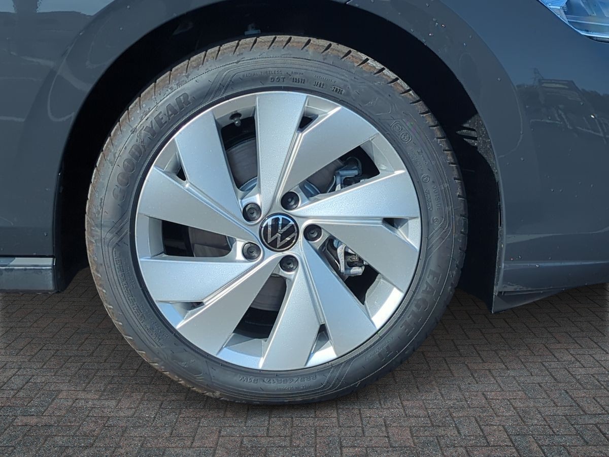 Volkswagen Golf Photo autoimg-9fdb9fdc470a601da45554b15bc0ec47b8a3e5fe.jpg