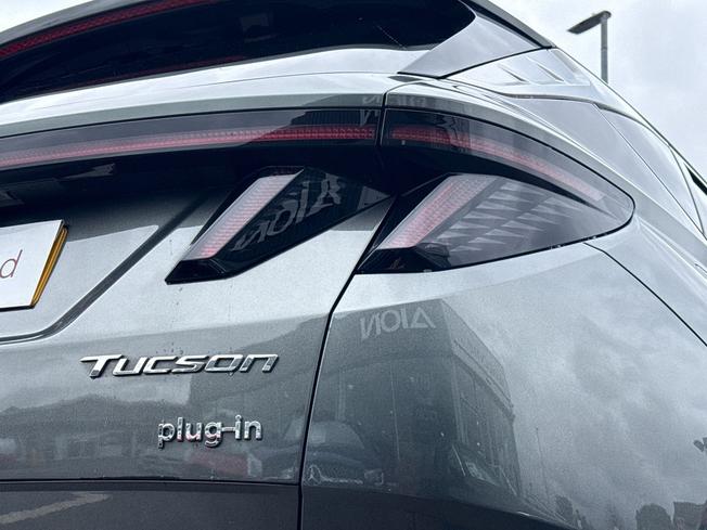 HYUNDAI Tucson Photo 18