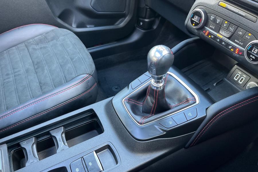 Ford KUGA Photo autoimg-9fdde529b1b95357b97f8360383188a4e834e897.jpg
