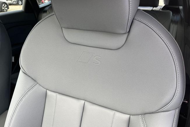 AUDI Q3 Photo 43