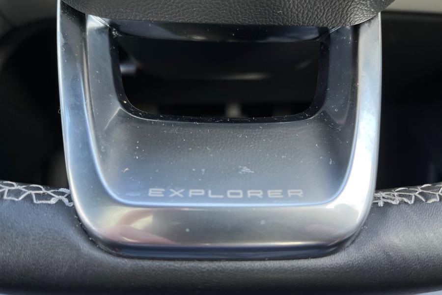 Ford Explorer Photo autoimg-9fe1c2b00489701b64be1bb7267fb7b816b6f98d.jpg