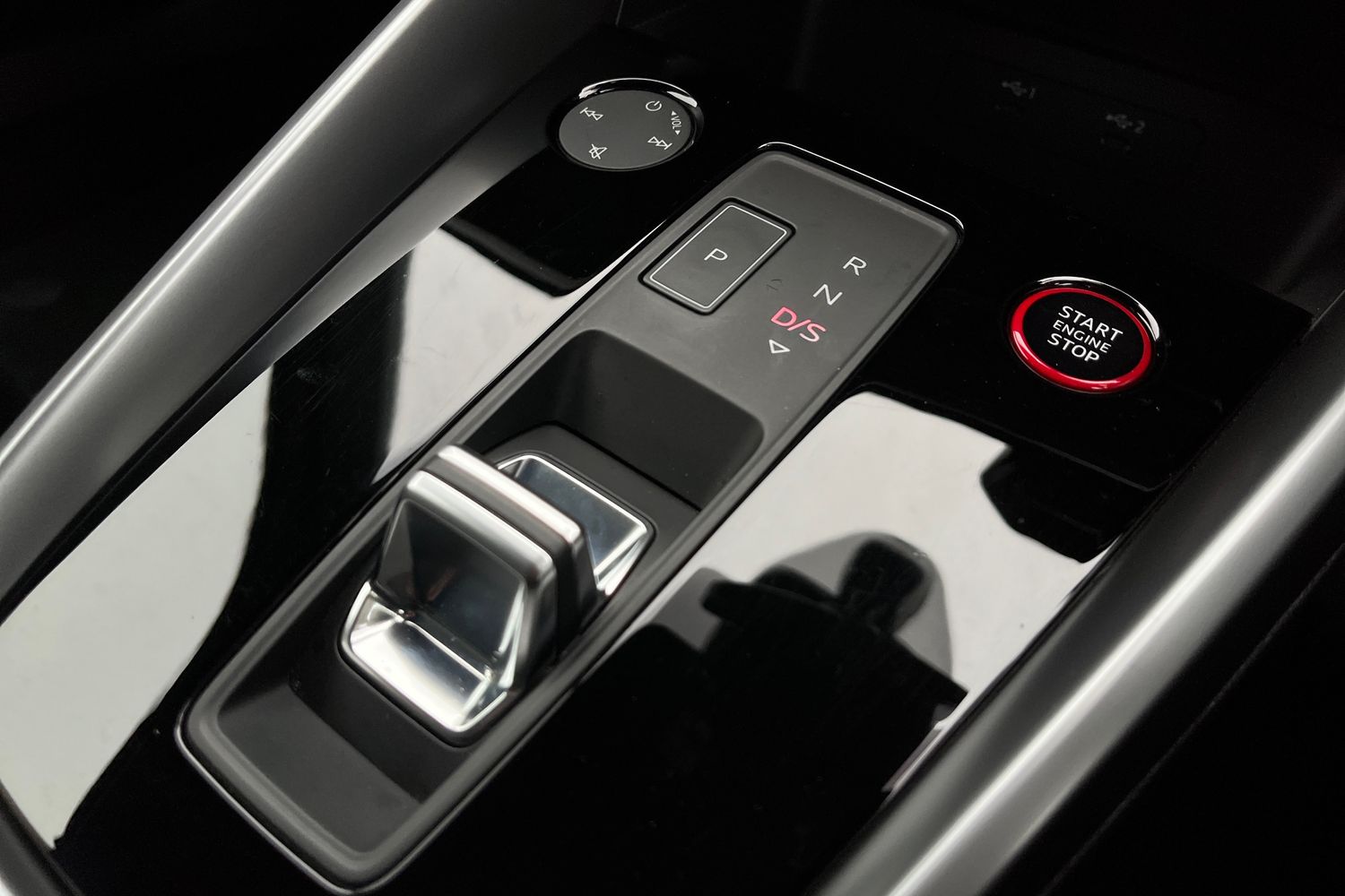 Audi S3 Photo 33
