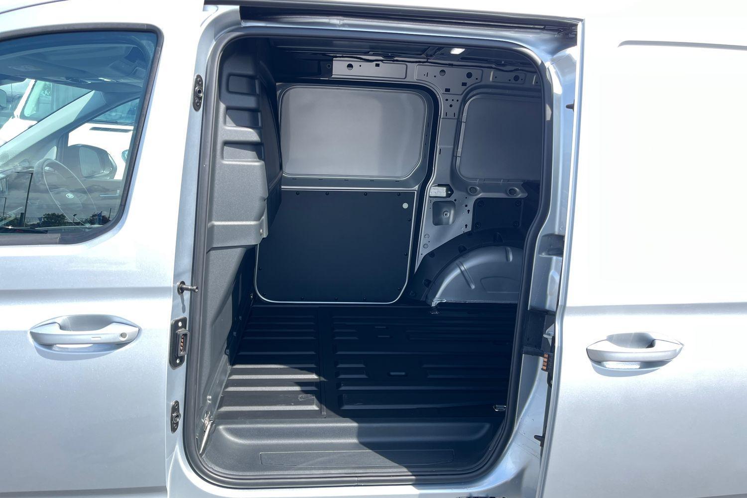 Ford TRANSIT CONNECT Photo 10