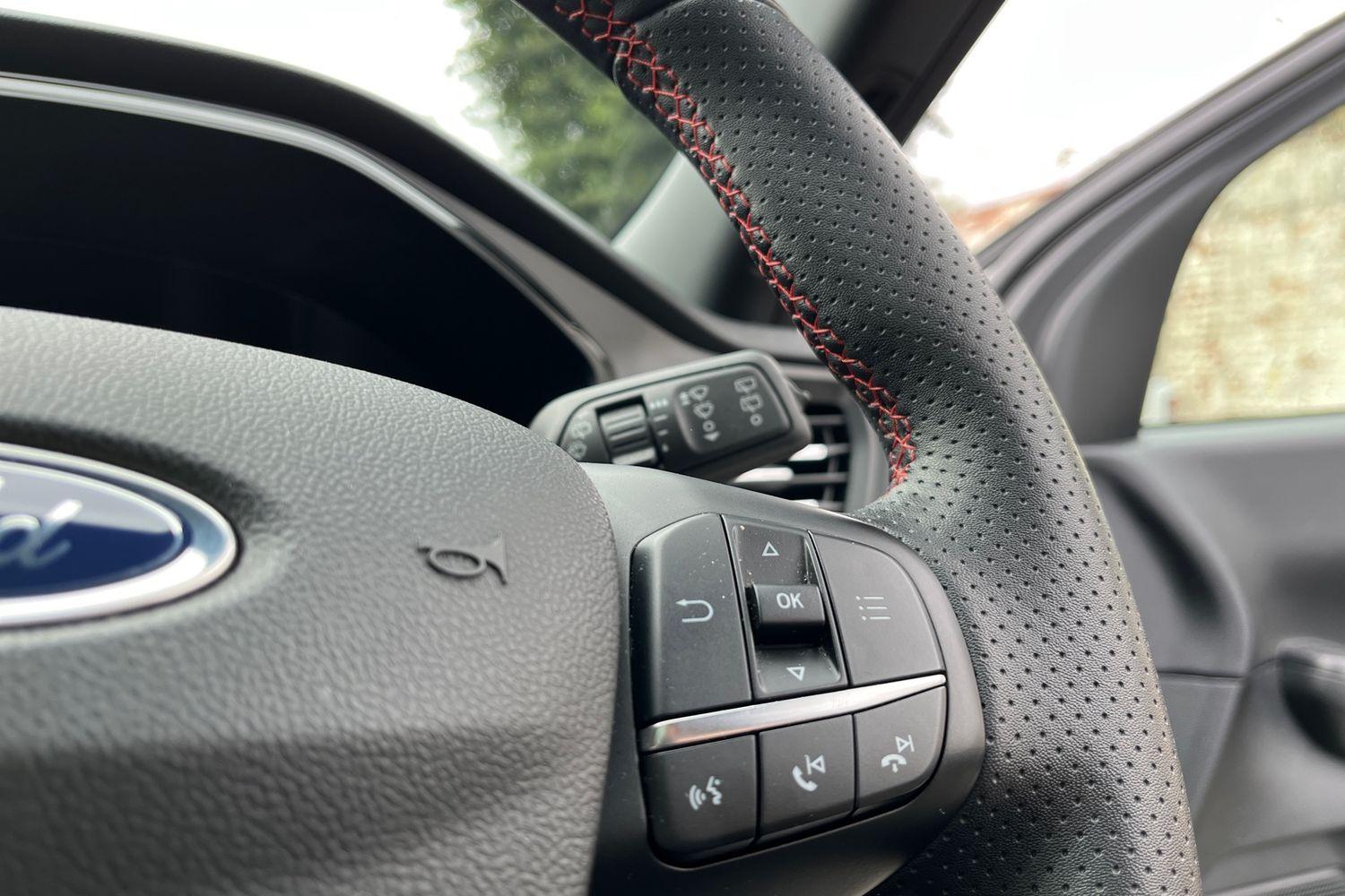 Ford KUGA Photo 27