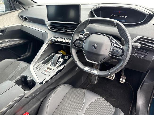 PEUGEOT 5008 Photo 6