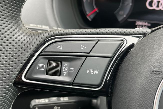 AUDI Q2 Photo 16
