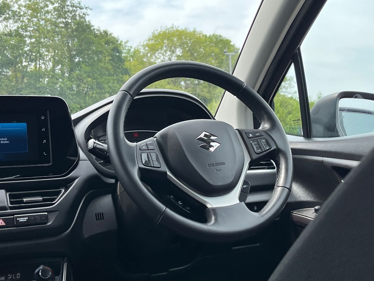 Suzuki S-Cross Photo 13