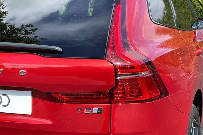 VOLVO XC60 Photo 18