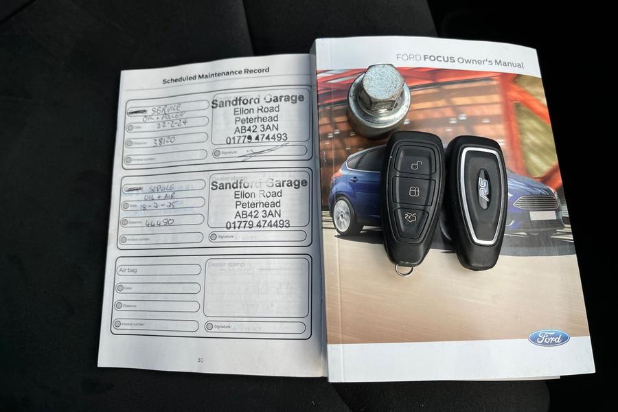 Ford FOCUS RS Photo autoimg-9ff79a8405f43cb519120c88c12835ea333c07c3.jpg