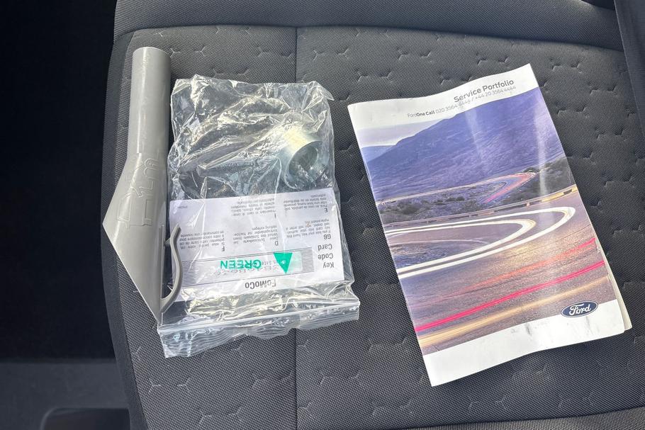 Used Ford TRANSIT CUSTOM 8