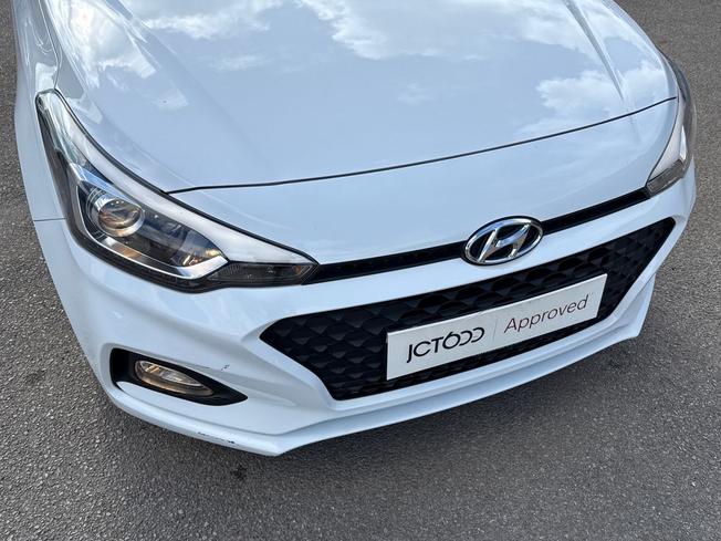 Hyundai i20 Photo 30