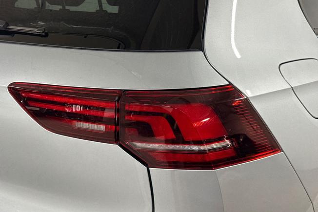 Volkswagen Golf Photo 18
