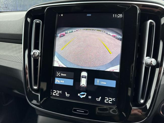 VOLVO Xc40 Photo 34