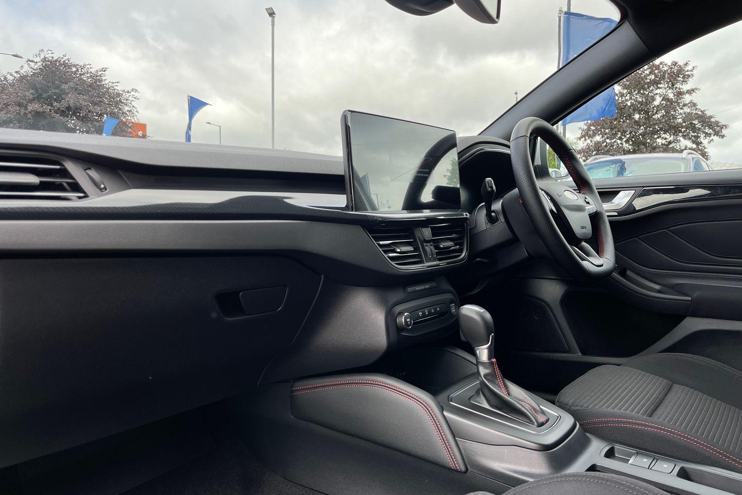 Ford Focus Photo 17