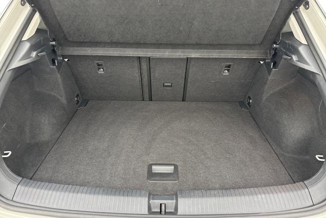 VOLKSWAGEN T-Roc Photo 12