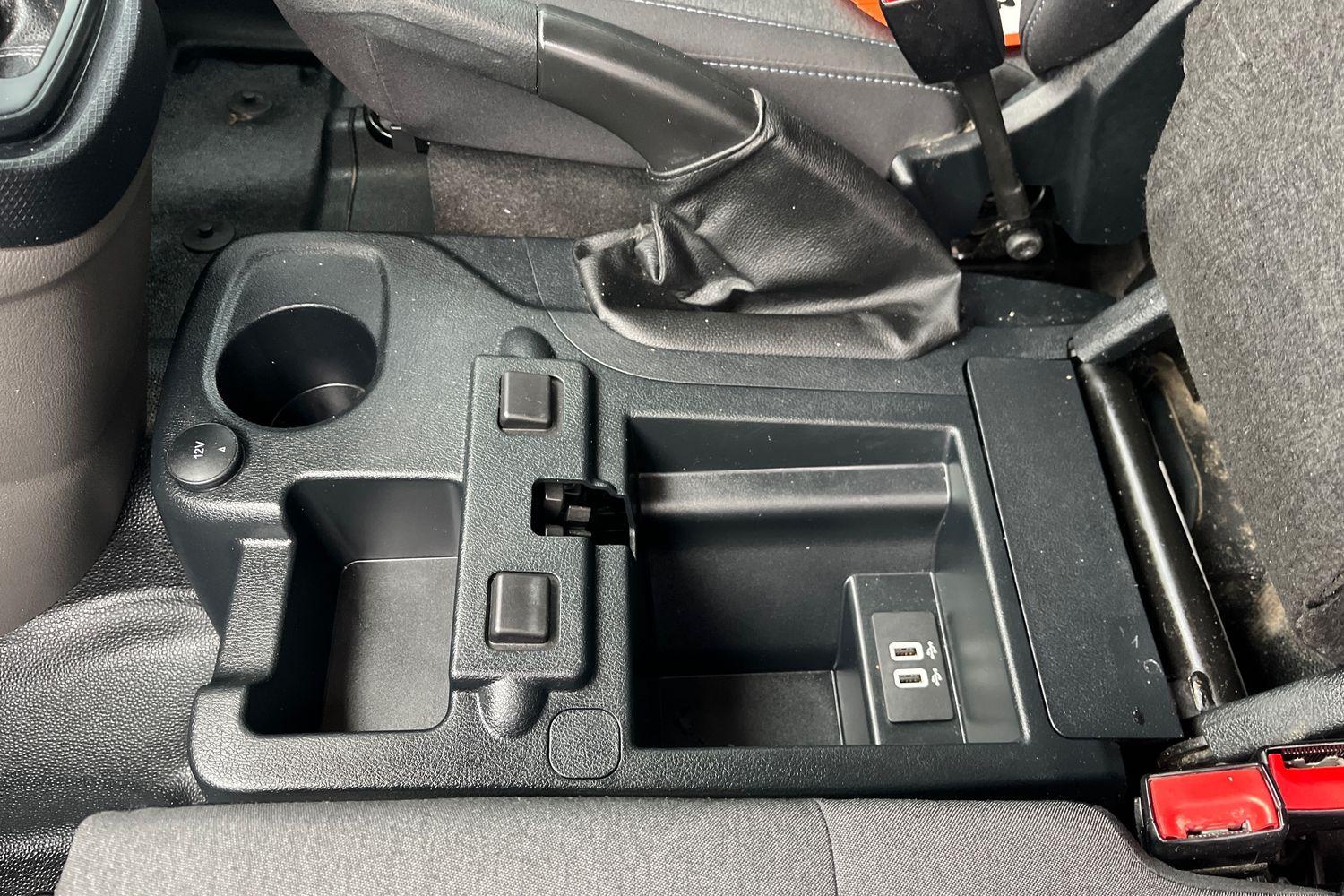 Ford TRANSIT CONNECT Photo 33