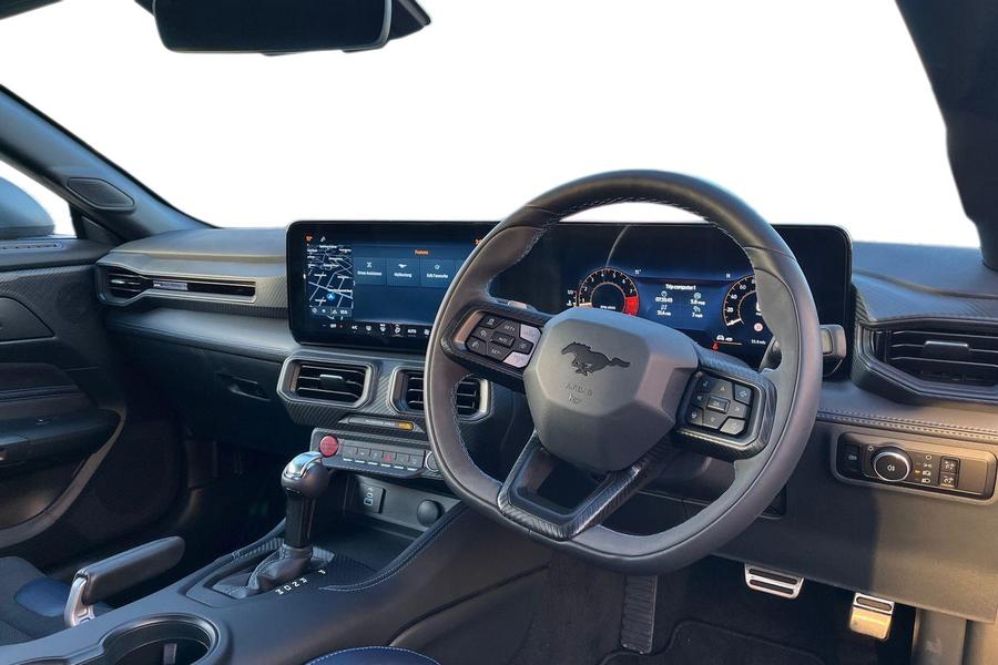 Ford MUSTANG Photo autoimg-a00f4e3f799bb3ec6e69f7841b480feee8acb1a3.jpg