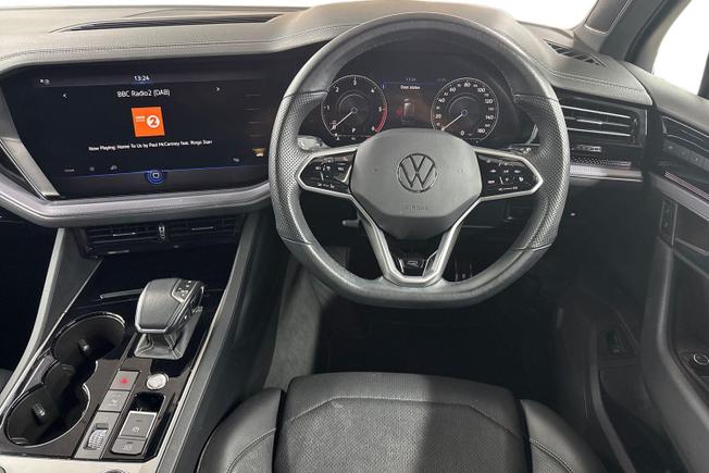 VOLKSWAGEN Touareg Photo 11