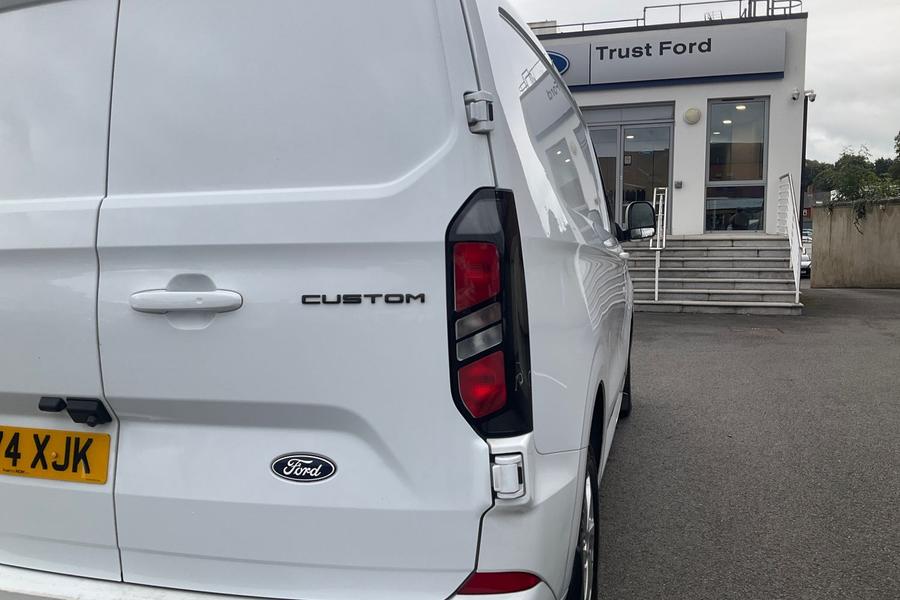 Ford TRANSIT CUSTOM Photo autoimg-a010e0b78a854f690412dea09b60b52b9cbe3828.jpg