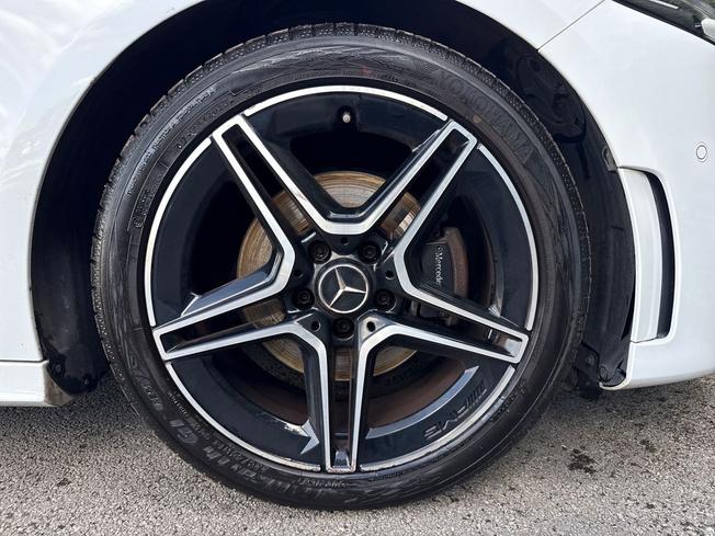 MERCEDES-BENZ A Class Photo 5