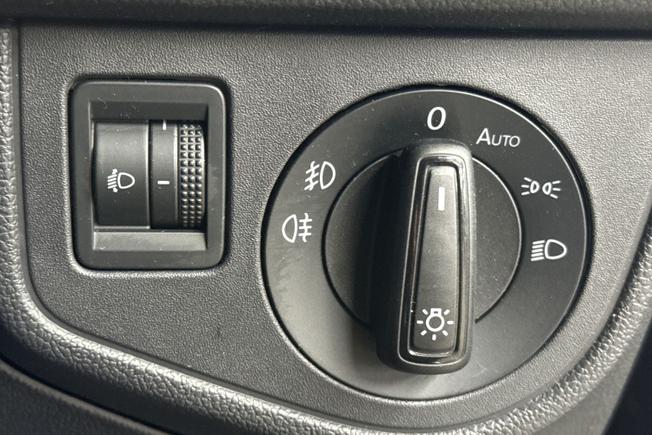 VOLKSWAGEN Taigo Photo 24