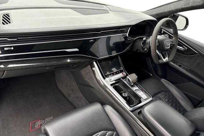 AUDI Rsq8 Photo 2