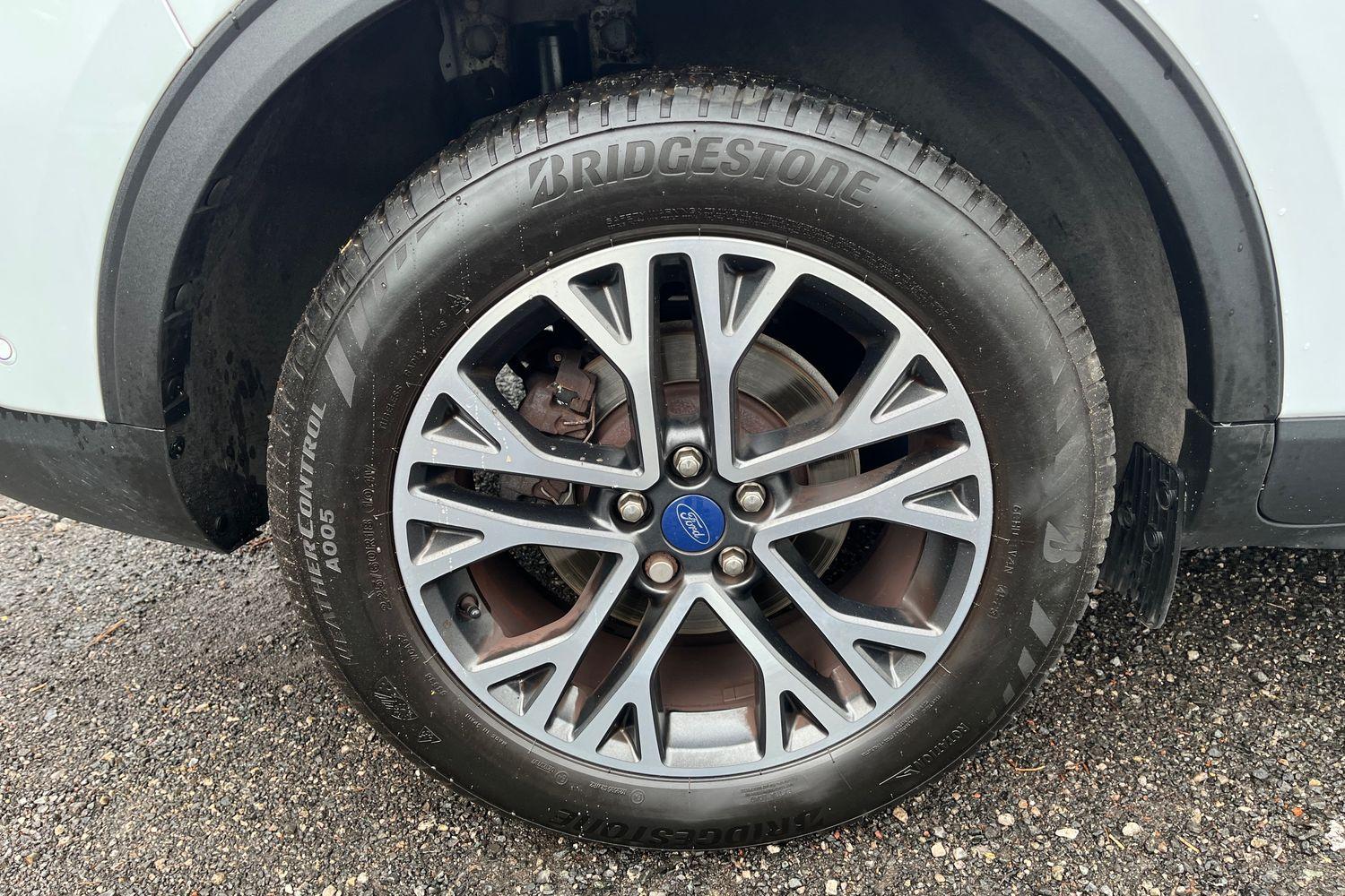 Ford KUGA Photo 23