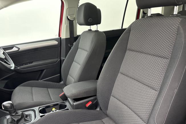 VOLKSWAGEN Touran Photo 27