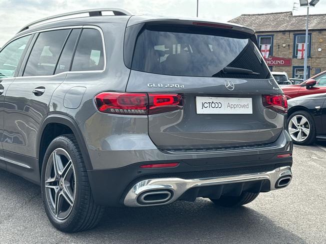 MERCEDES-BENZ Glb Photo 33