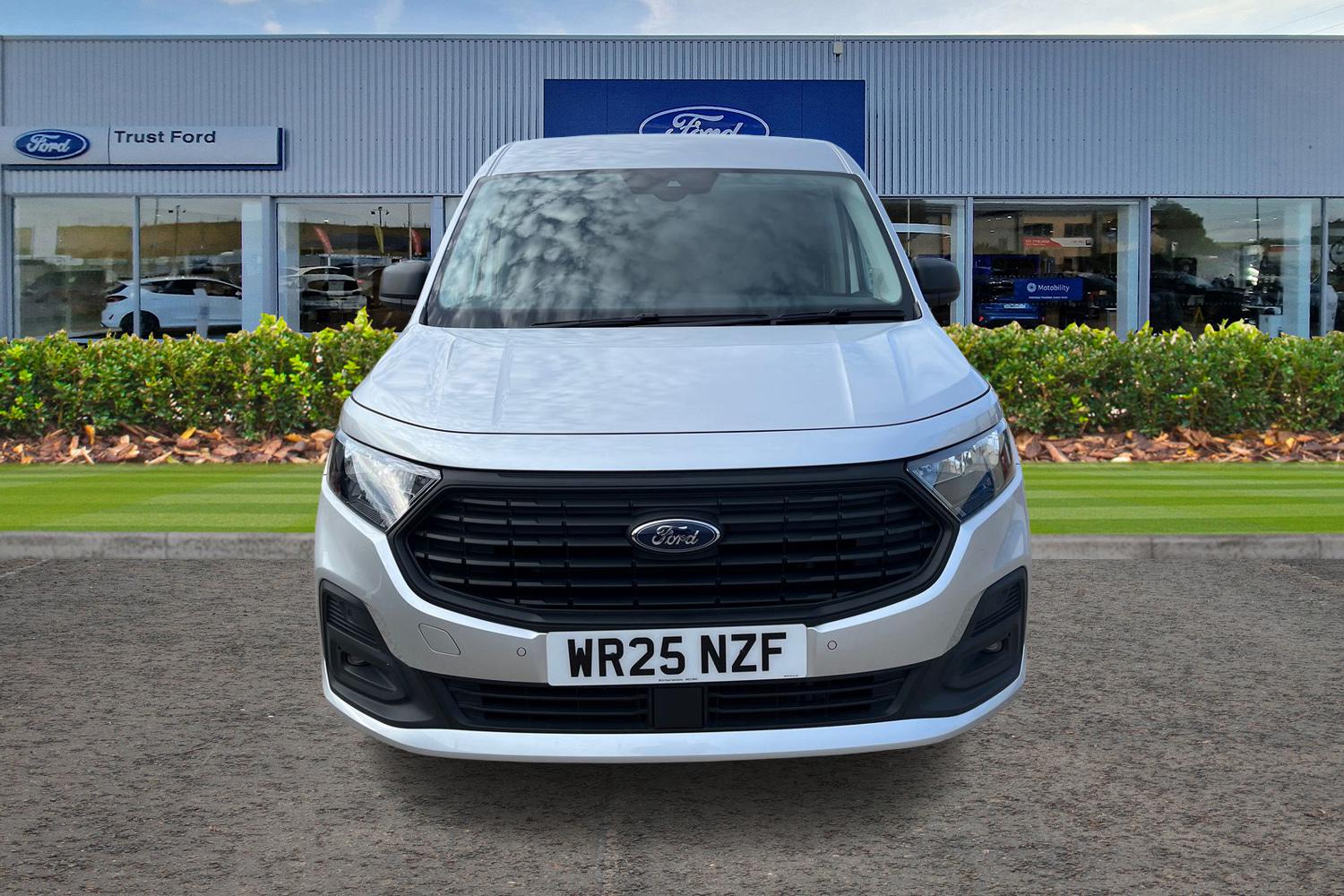 Ford TRANSIT CONNECT Photo 11