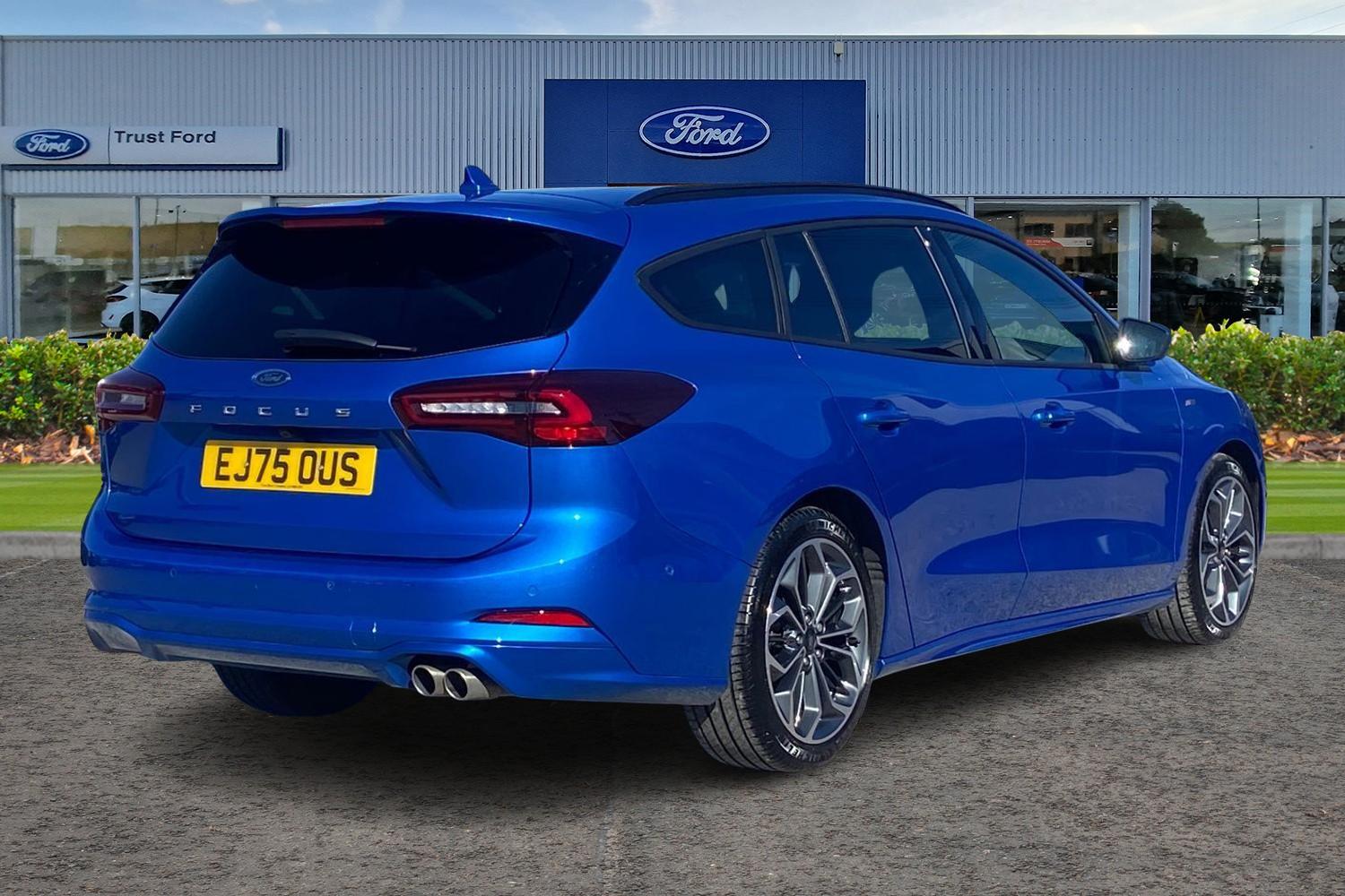Ford FOCUS Photo 3