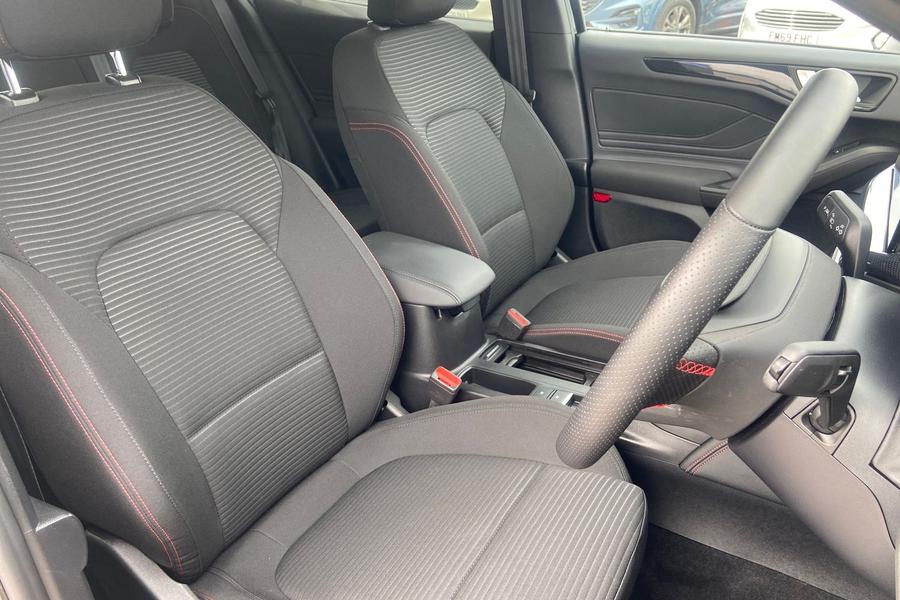 Ford FOCUS Photo autoimg-a0305af2048ce001646dea25b68ea3b2b08bdb7f.jpg