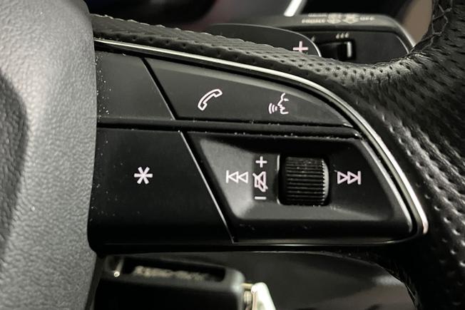 AUDI Q3 Photo 17