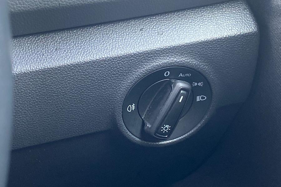Volkswagen T-ROC Photo autoimg-a0348d5d75e483349445bfb004fcd84bab3e121f.jpg