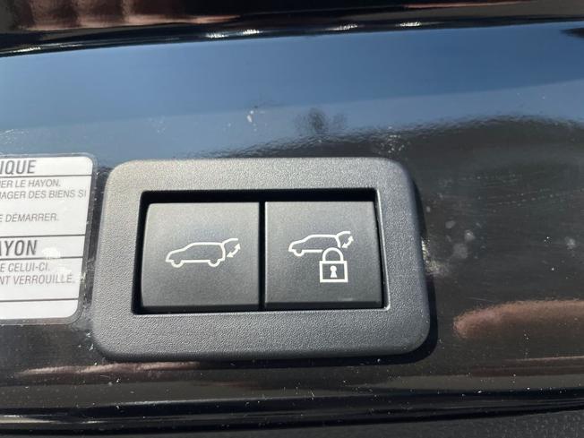 TOYOTA Yaris Cross Photo 24