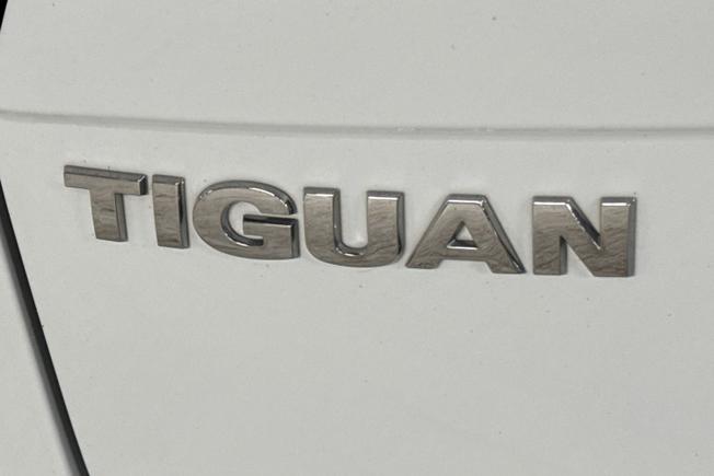 VOLKSWAGEN Tiguan Photo 27