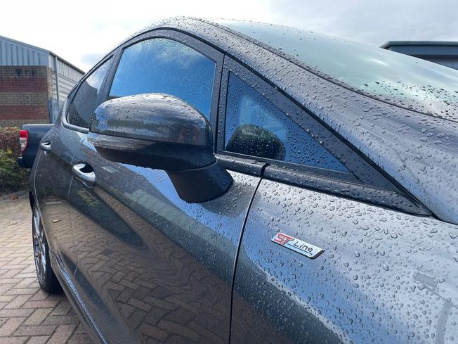 FORD Fiesta Photo 33