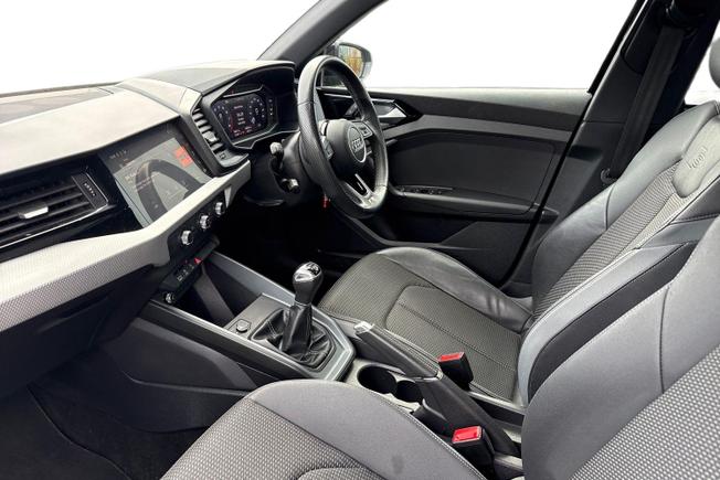 AUDI A1 Photo 2